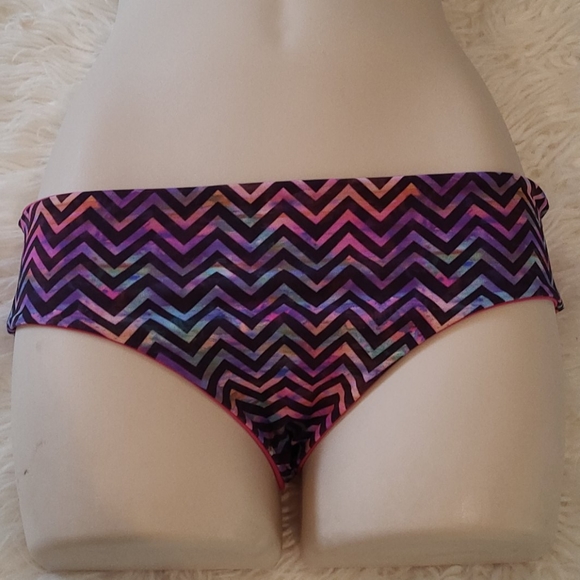 COPY - San loremzi bikini - Picture 4 of 6